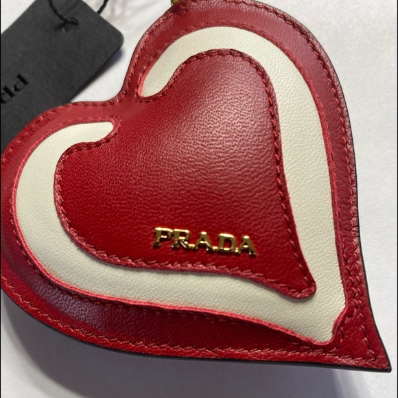 Prada Heart Keychain NEW - Picture 3 of 6